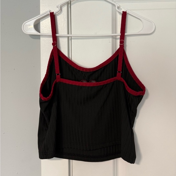 Shein Curve Black with Red Heart Cropped Cami size 0XL - Picture 4 of 5